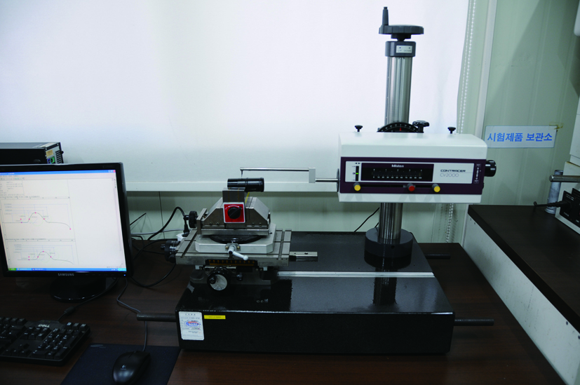 형상측정기 사진